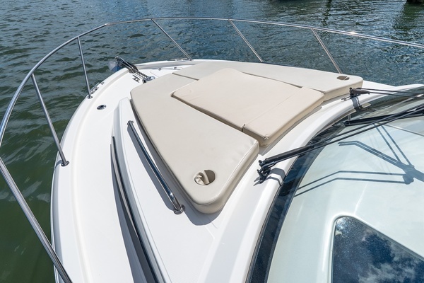 2020 Boston Whaler 32