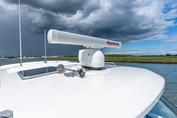 2020 Boston Whaler 32