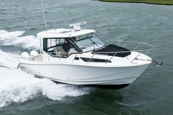 32-ft-Boston Whaler-2020-325 Conquest- Freeport New York United States  yacht for sale