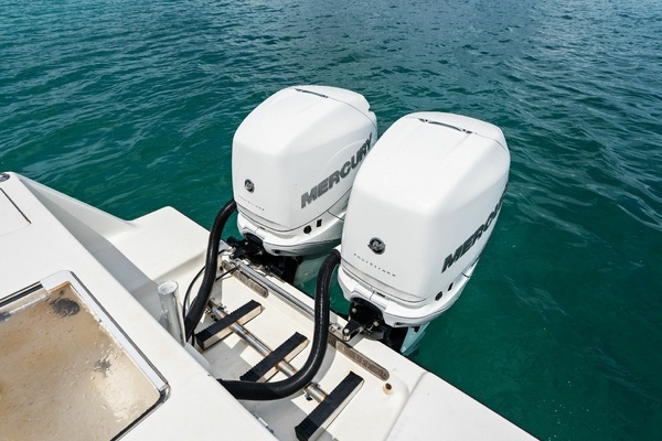 2015 SeaVee 32