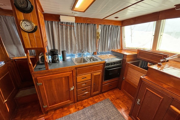 TRINITY 45ft Grand Banks Yacht For Sale
