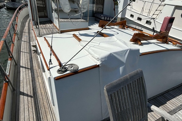 TRINITY 45ft Grand Banks Yacht For Sale