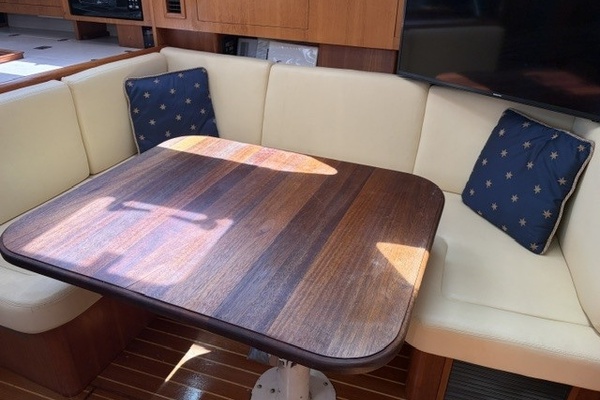INNISFREE 46ft Hunter Yacht For Sale