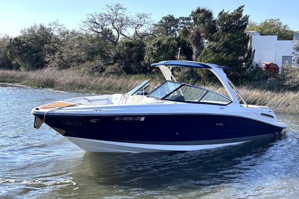JUST ADD WATER 27ft Sea Ray Yacht For Sale