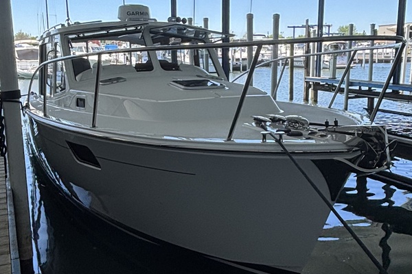 38ft MJM Yacht For Sale