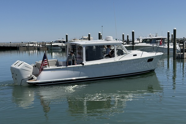 2027 MJM 38R