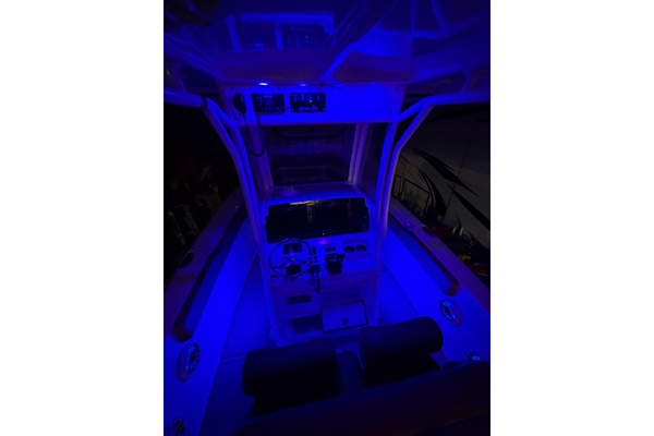 26ft Sea Hunt Yacht For Sale