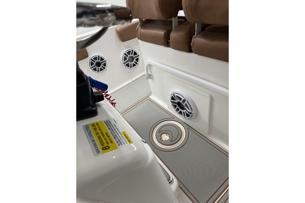 26ft Sea Hunt Yacht For Sale