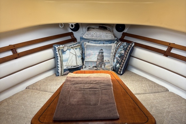 30ft Grady White Yacht For Sale