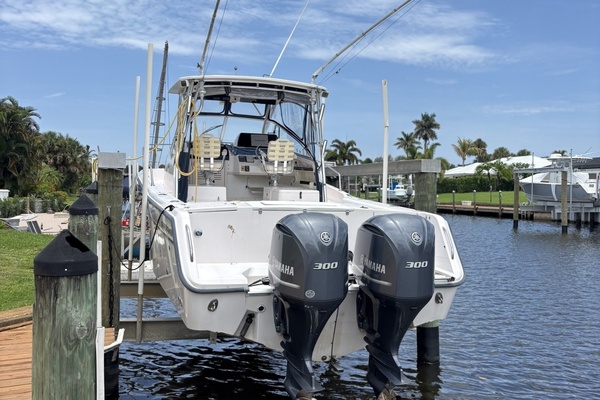 30ft Grady White Yacht For Sale