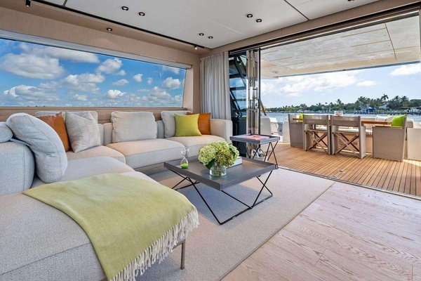 ALVEARE 78ft Ferretti Yachts Yacht For Sale