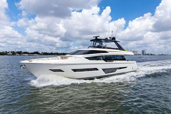 ALVEARE 78ft Ferretti Yachts Yacht For Sale