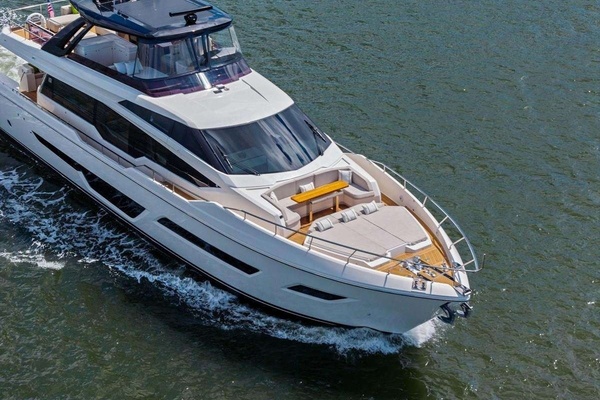 ALVEARE 78ft Ferretti Yachts Yacht For Sale