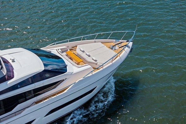 ALVEARE 78ft Ferretti Yachts Yacht For Sale