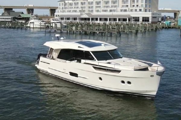 Safe Haven 48ft Greenline Yacht For Sale