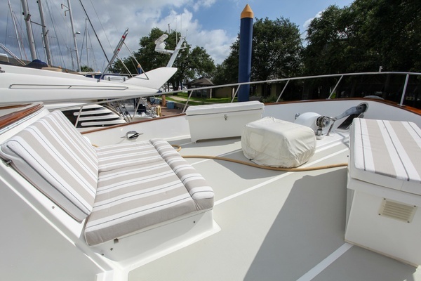 2002 DeFever 53