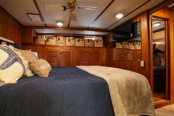 2002 DeFever 53