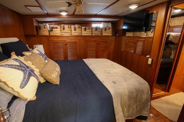 2002 DeFever 53