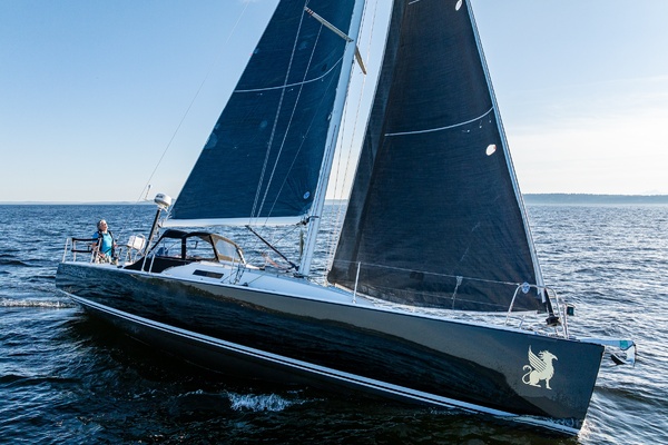 Black Griffon 41ft J Boats Yacht For Sale