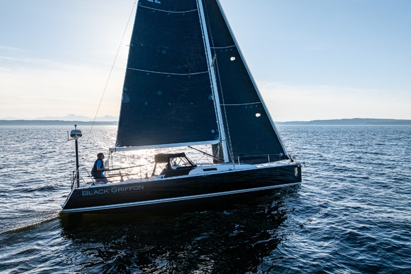 Black Griffon 41ft J Boats Yacht For Sale