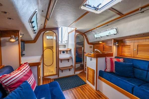 Black Griffon 41ft J Boats Yacht For Sale