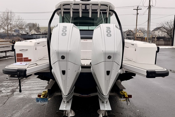 37ft Axopar Yacht For Sale