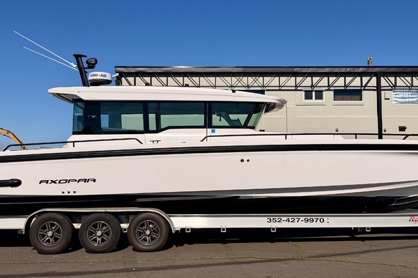 37-ft-Axopar-2021-37 XC Cross Cabin- Clinton Connecticut United States  yacht for sale