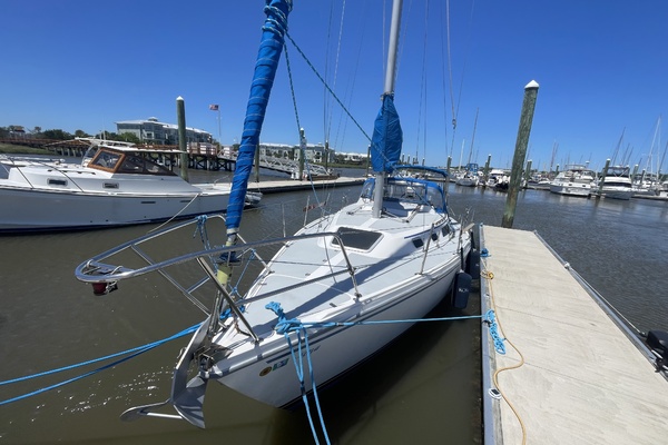 Kona 30ft Catalina Yacht For Sale