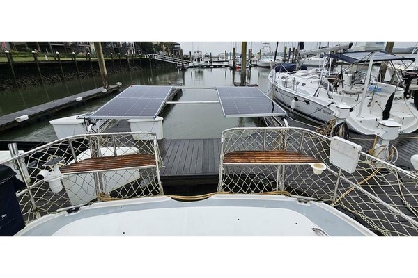 780 watts of solar & stern rail seats