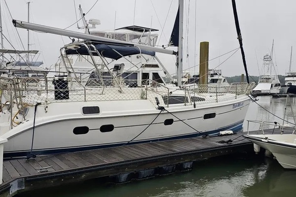 Teak Keel Ah 43ft Hunter Yacht For Sale