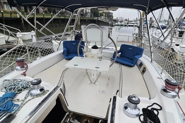 Teak Keel Ah 43ft Hunter Yacht For Sale