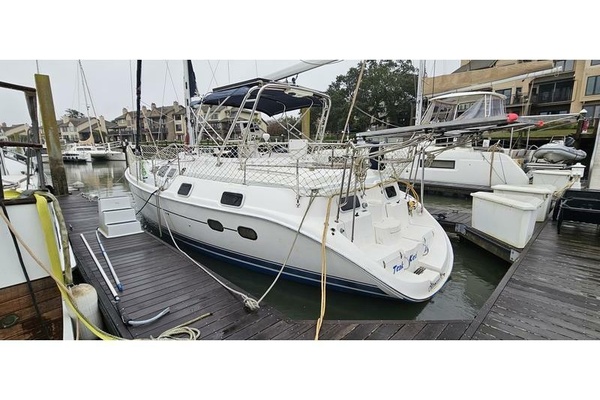 Teak Keel Ah 43ft Hunter Yacht For Sale