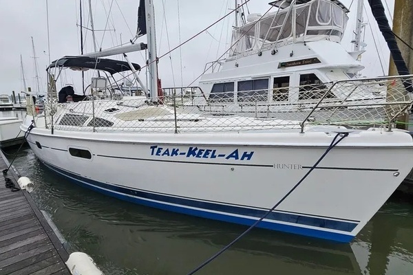 43-ft-Hunter-2002-420-Teak Keel Ah Charleston/Seabrook Island South Carolina United States  yacht for sale