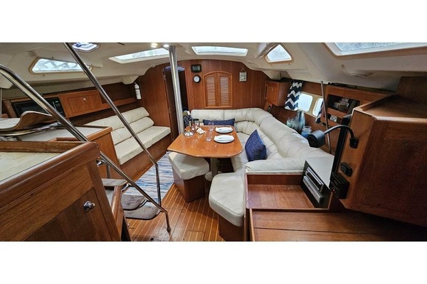 6.5 headroom salon