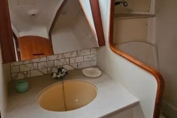 Teak Keel Ah 43ft Hunter Yacht For Sale
