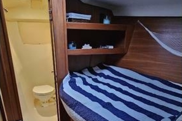 forward cabin 