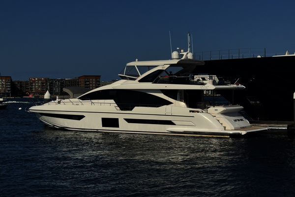 87FT (26.52M) AZIMUT