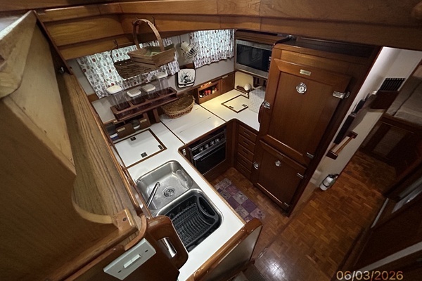 Grand Banks Classic Yacht For Sale