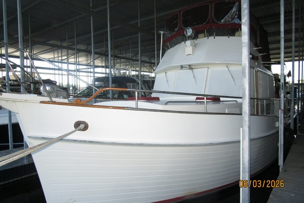 Inspeyered 2 46ft Grand Banks Yacht For Sale