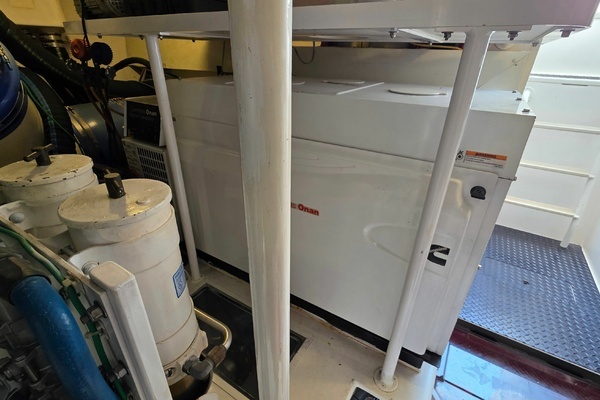 2010 Viking 64