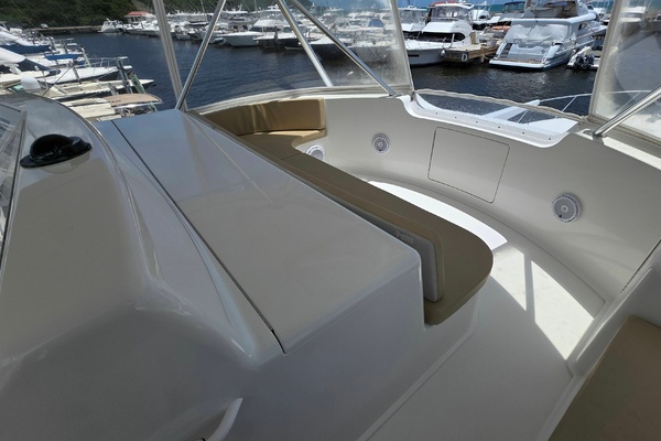 Safari 64ft Viking Yacht For Sale