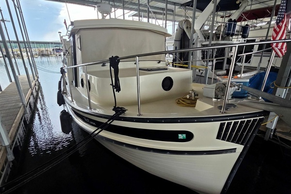 At Ease 32ft Nordic Tugs Yacht For Sale