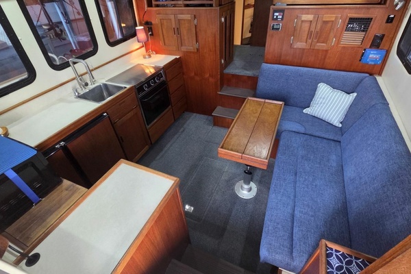 At Ease 32ft Nordic Tugs Yacht For Sale