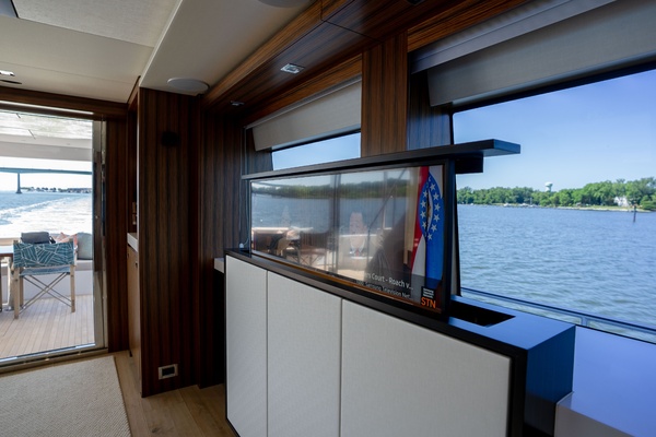 Lovie 75ft Hatteras Yacht For Sale