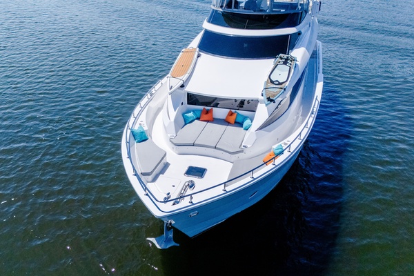 Lovie 75ft Hatteras Yacht For Sale