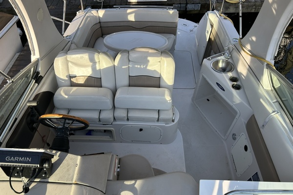 28ft Four Winns Yacht For Sale