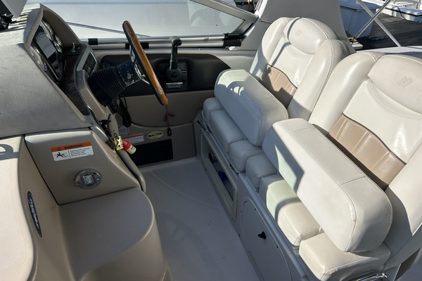 28ft Four Winns Yacht For Sale