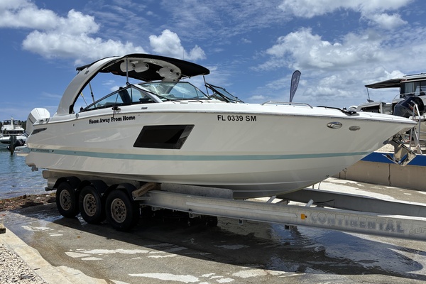 30ft Four Winns Yacht For Sale
