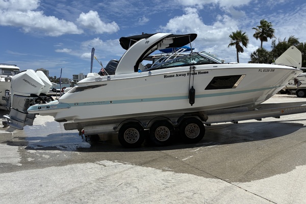 30ft Four Winns Yacht For Sale