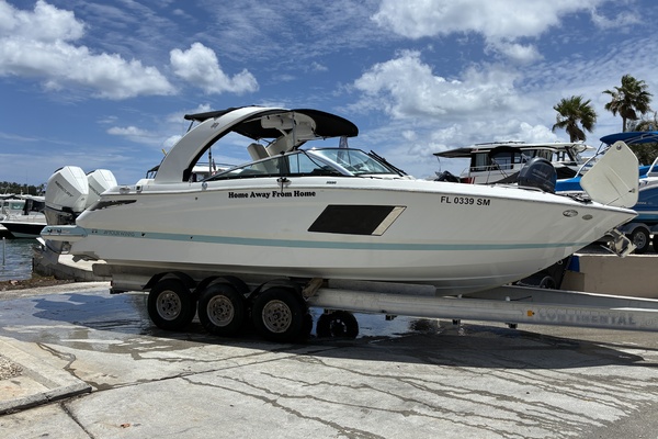 30ft Four Winns Yacht For Sale